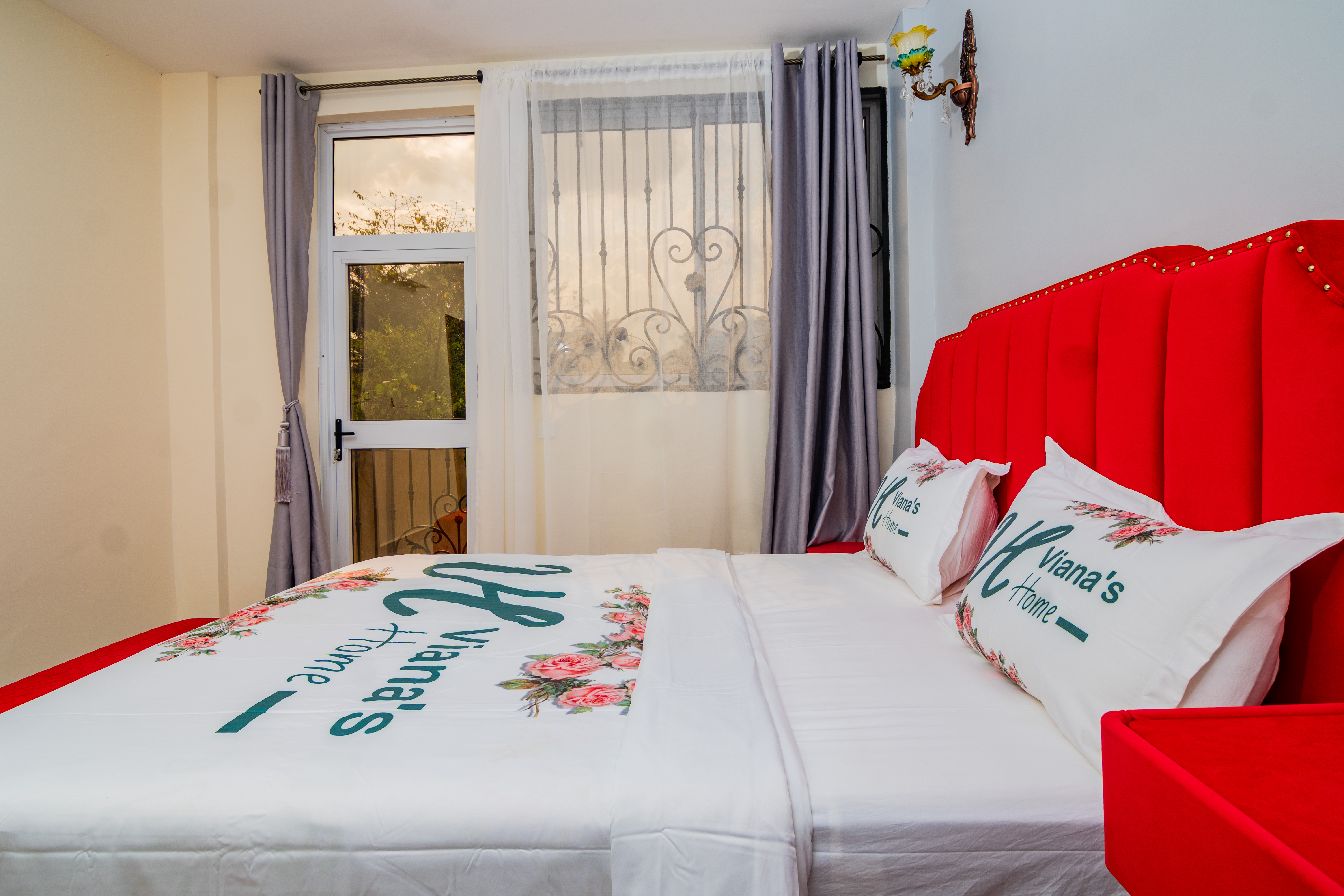 Apartment 5 - Details