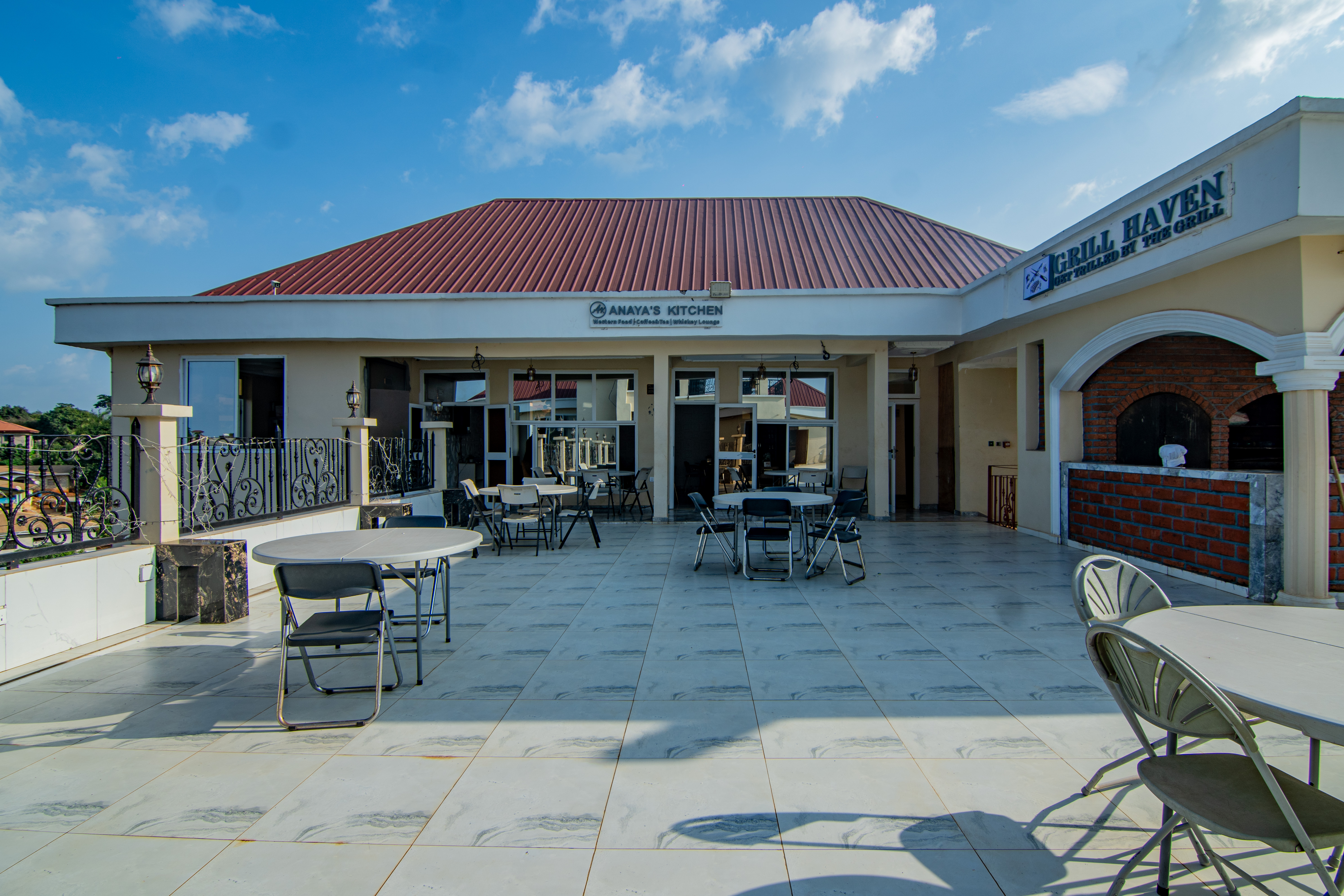 Hall 2 - Interior view