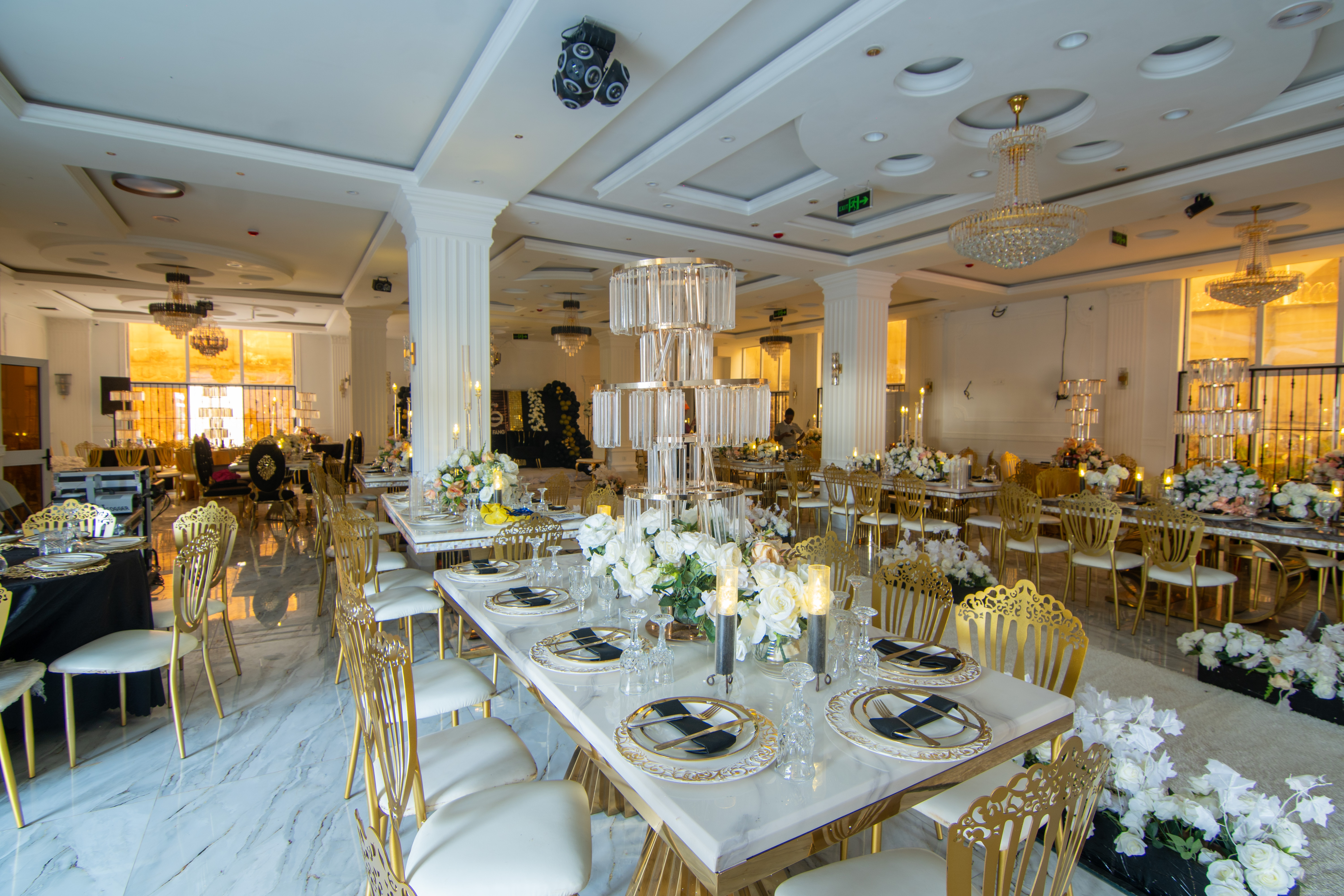 Swimming Pool - Details